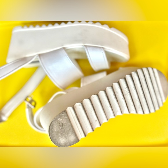 White Leather Ankle Wrap Platform Sandals Steve Madden - Picture 4 of 7